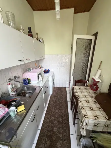 Charmante 1-Zimmer-Altbauwohnung mit separater Küche