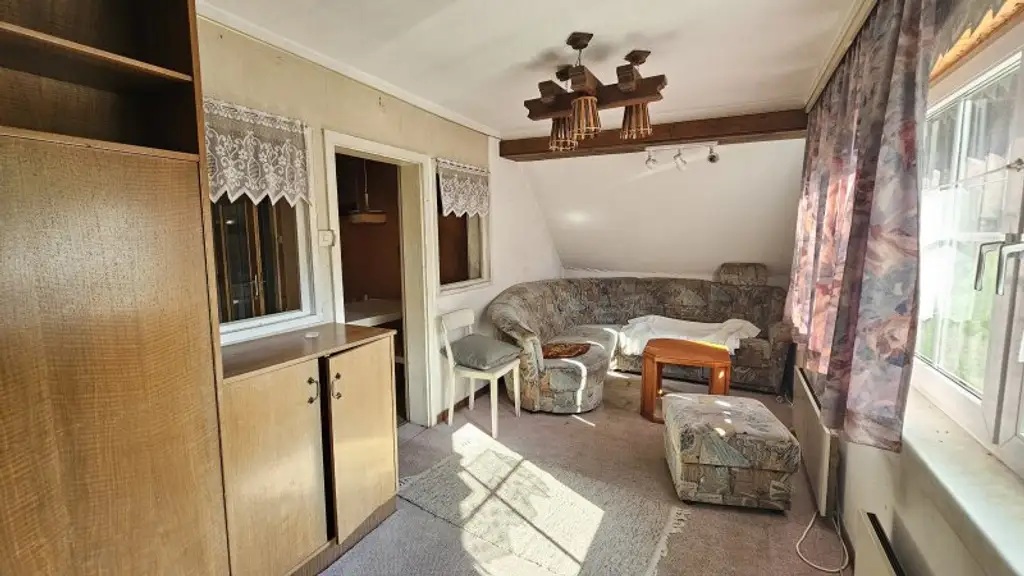 Mehrfamilienhaus mit schönem Grundstück. Zu Fuß zur Therme und zum Skilift - Bad Kleinkirchheim.