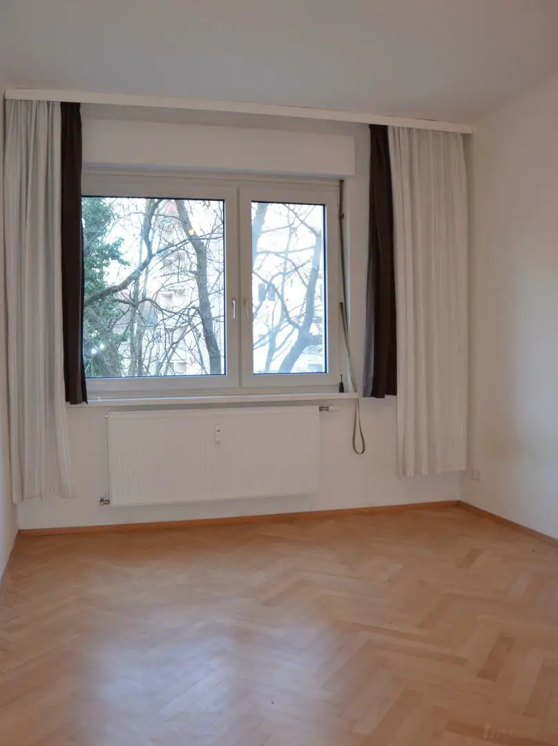 Großzügige, helle 3-Zimmerwohnung in Geidorf, WG-geeignet.