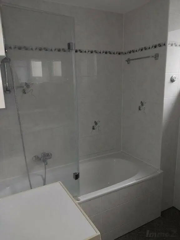 Provisionsfrei: Perfekt aufgeteilte 3-Zimmerwohnung mit Balkon-Terrasse und Tiefgarage bei TU - Moserhofgasse