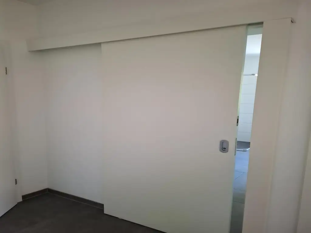 2-Zimmer-Wohnung mit Terrasse/Eigengarten und Tiefgaragenparkplatz
