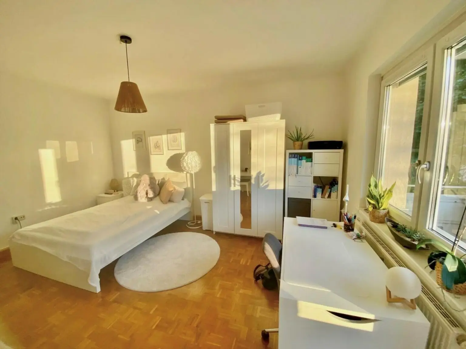 Aktuelle Möblierung der Mieterin - Ablöse möglich