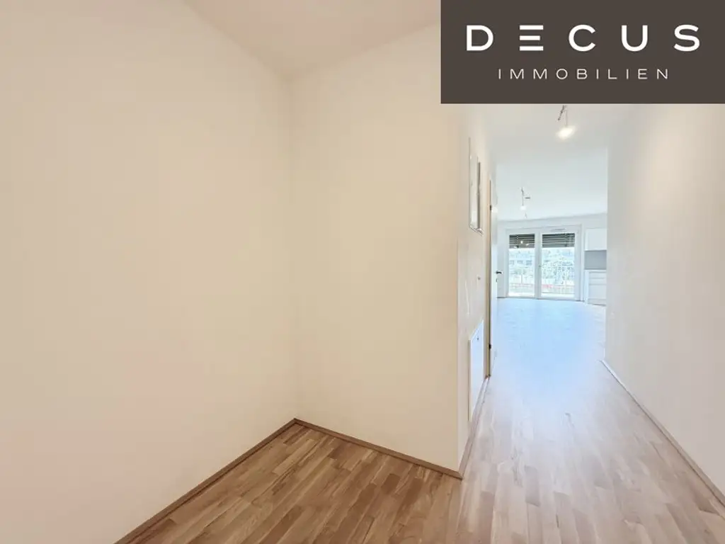 / BALKON / 3  ZIMMER / VERFÜGBAR AB SOFORT / ZENTRAL BEGEHBAR