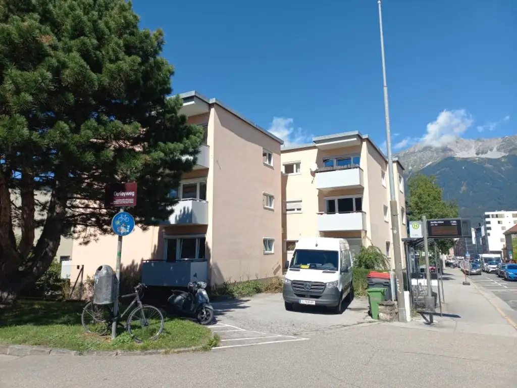 3-Zimmer-Wohnung im Dachgeschoss mit 2 Balkonen in Innsbruck-Wilten zu kaufen