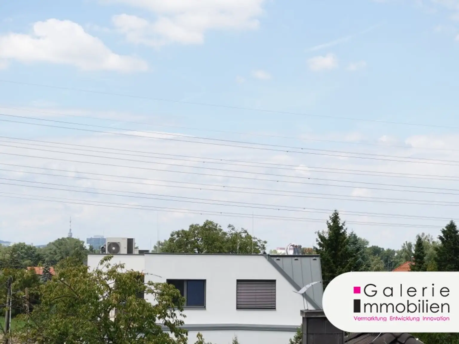 Erstbezug: Sehr schöne, helle und ruhige Doppelhaushälfte (links) mit 4 Zimmern, Eigengarten und Panoramablick-Dachterrasse!