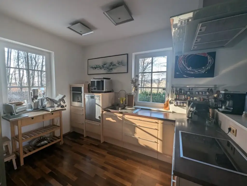 Wunderschöne Villa mit Pool und weitläufigem Grundstück, Nähe Pressbaum