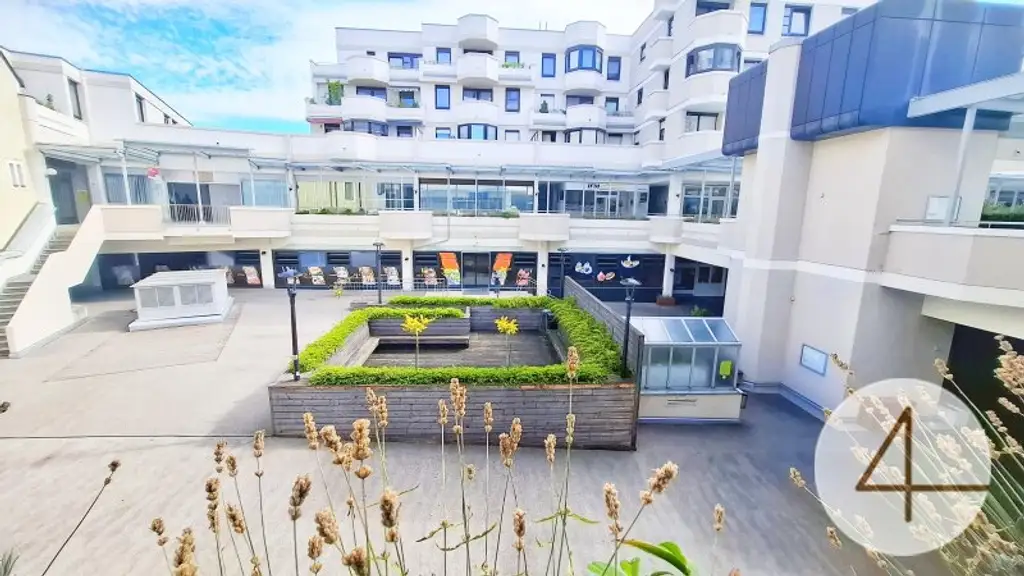Gut vermietete Geschäftsfläche im Traunpark