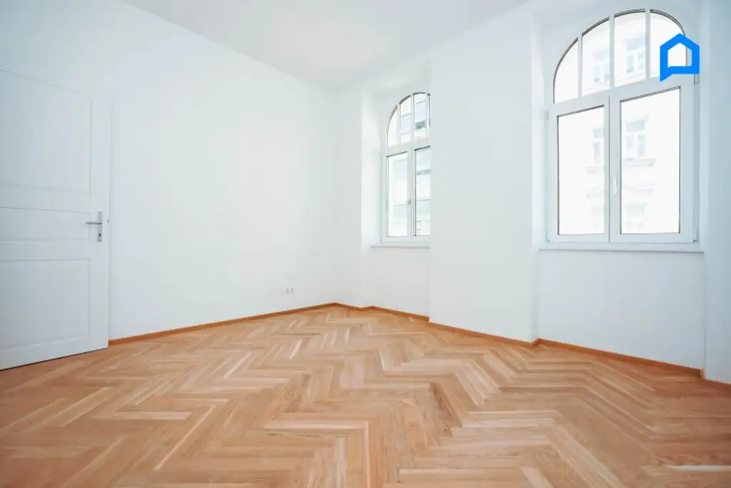 ERSTBEZUG, JETZT einziehen! Kernsanierter Albau mit modernster Ausstattung ab 41 m² -148m² Wohnfläche, 2-4 Zimmer plus Nebenräume, Etagen- und DG Wohnungen, Kurzzeitvermietung möglich !