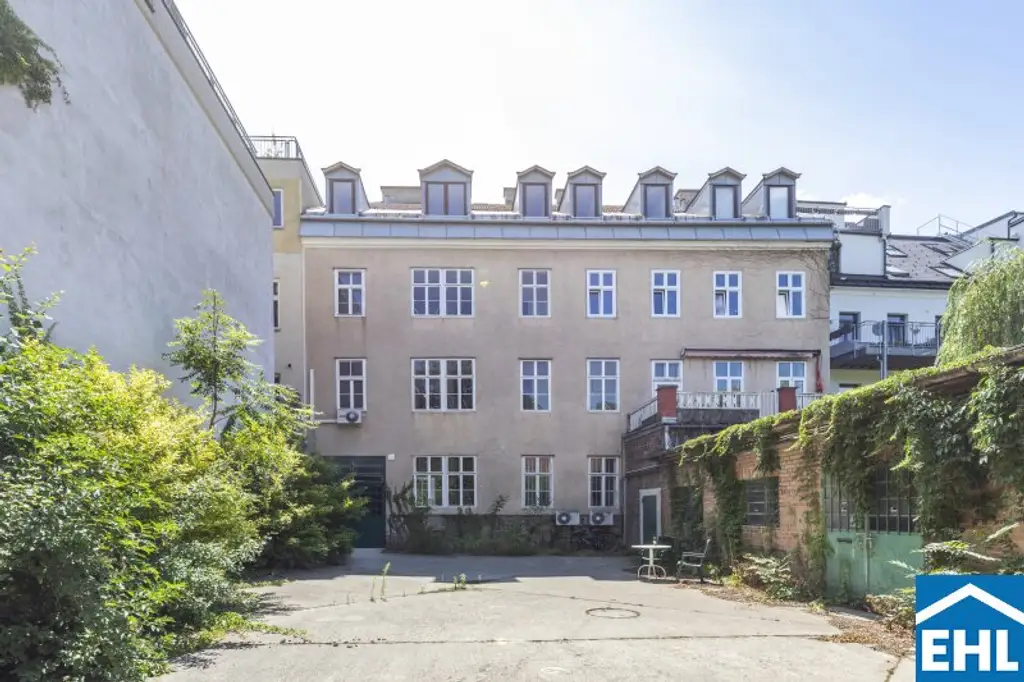 Zinshaus mit gegliederter Fassade und Entwicklungspotential