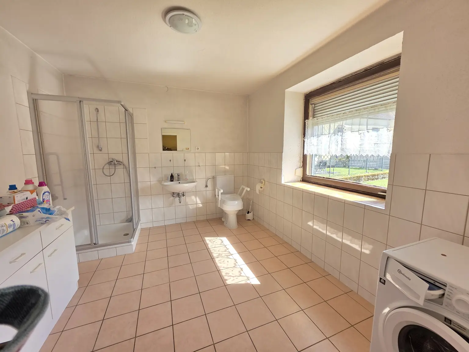 Charmantes Zuhause mit Geschichte und großem Gartenparadies...!