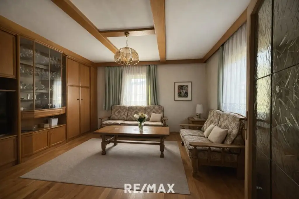 *** Charmantes teilsaniertes Landanwesen mit 10.978 m² Grund – Ruhe, Natur und vielseitige Nutzungsmöglichkeiten nur wenige Minuten zum grünen See ***