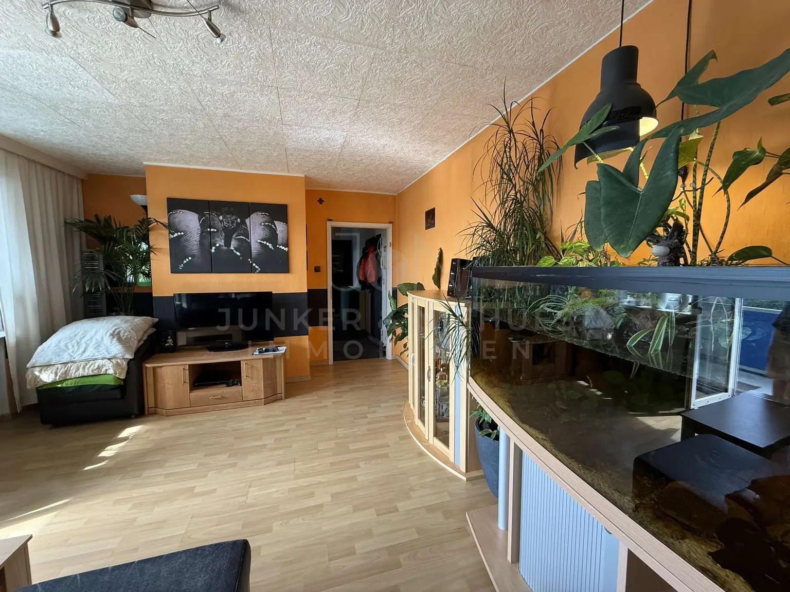 Wohn-und Schlafzimmer