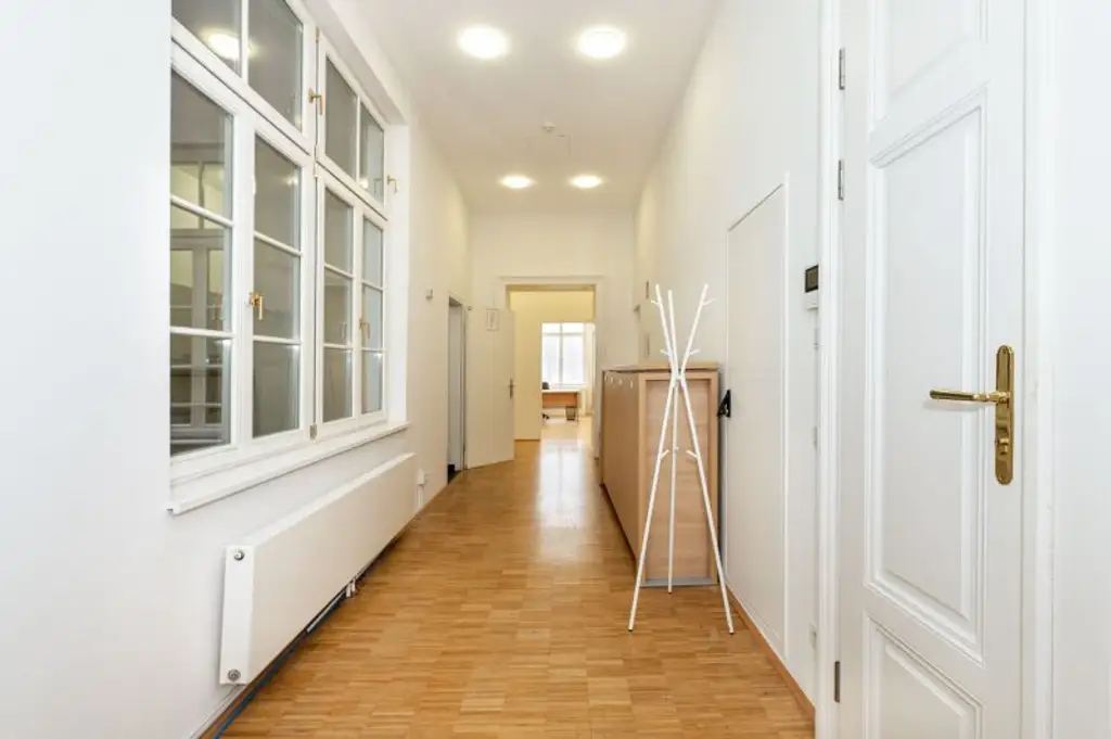 Stilvolle Eleganz im Herzen des Botschaftsviertels