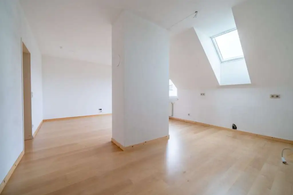 Gemütliche Dachgeschosswohnung mit Balkon