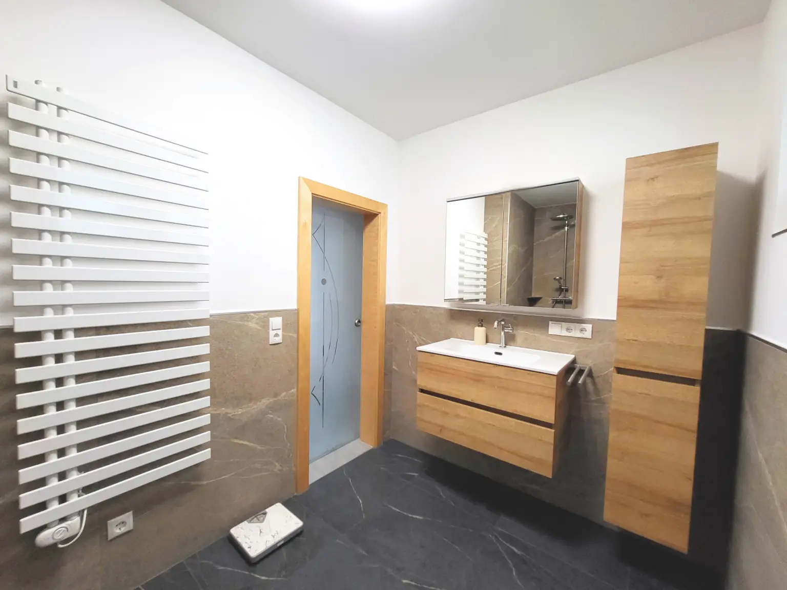 Sonnige Dachgeschosswohnung mit Traumblick über Telfs