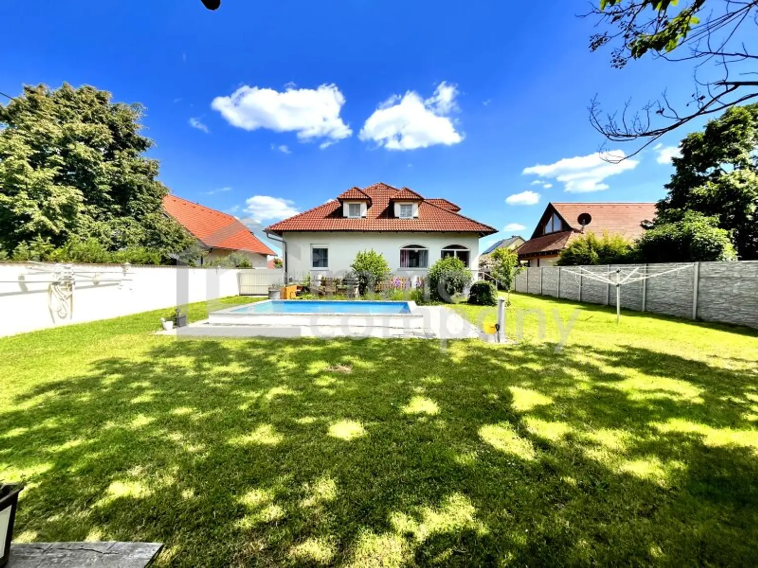 MEHR HAUS,  MEHR GARTEN,  MEHR LEBEN – Großes, gepflegtes Einfamiliehaus mit Platz für Sie und Ihre Lieben!