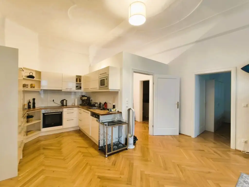 Erleben Sie Kremser Altstadt hautnah - Stilvolle 2-Zimmer-Wohnung mit Altbaucharme in Toplage - Unbefristet anmieten