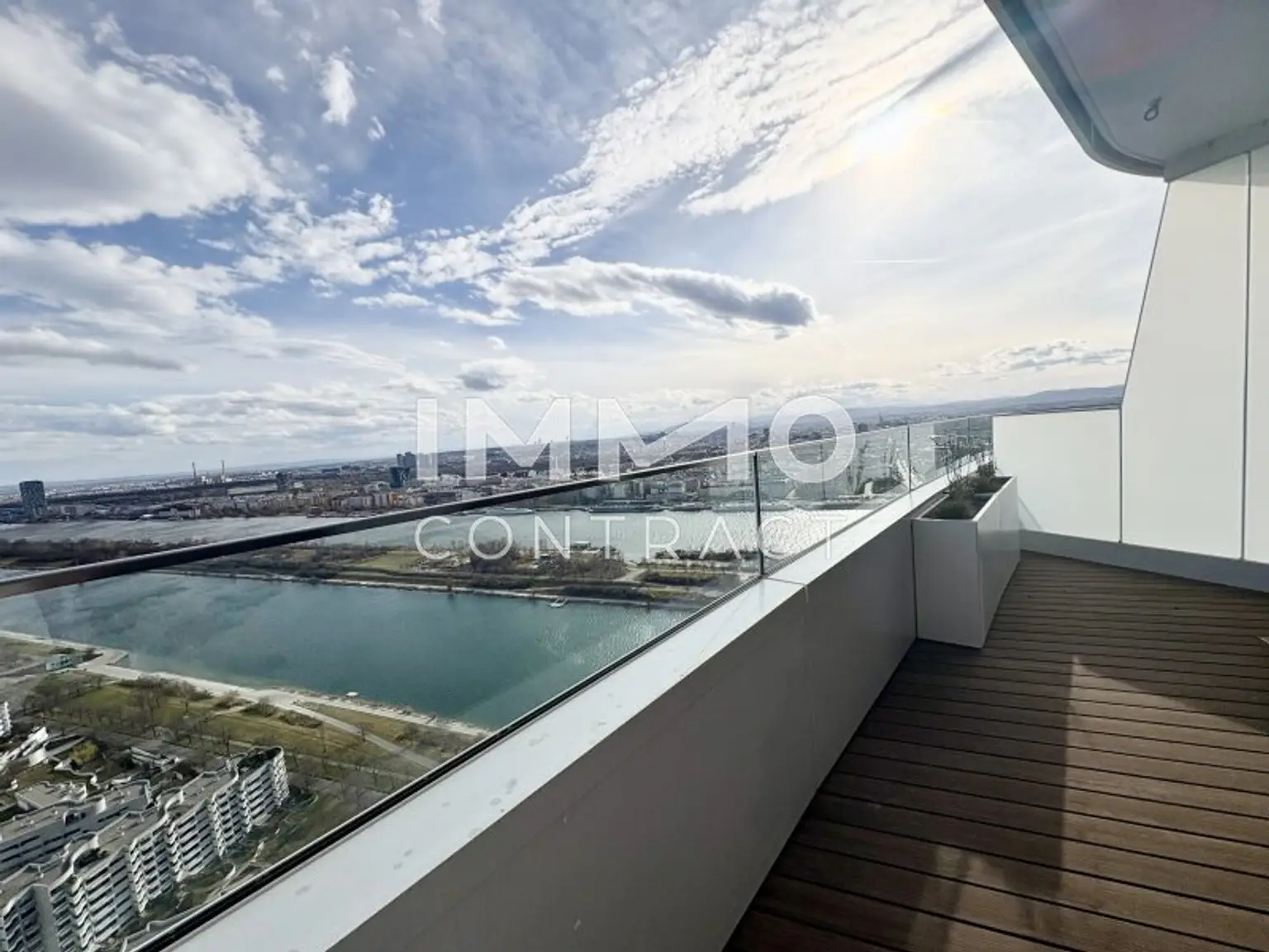 Balkon Richtung Alte Donau, Neue Donau