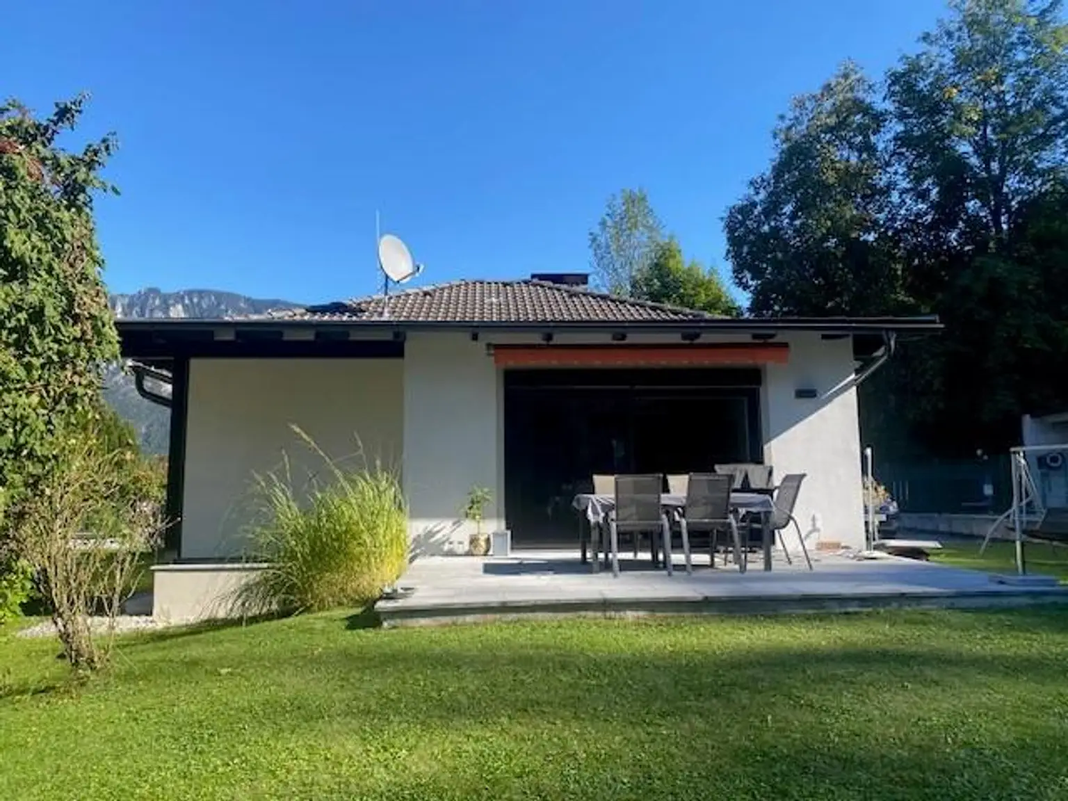 Ankommen und Genießen! Stilvoller Bungalow! Wohnen mit Blick auf die Berge!
