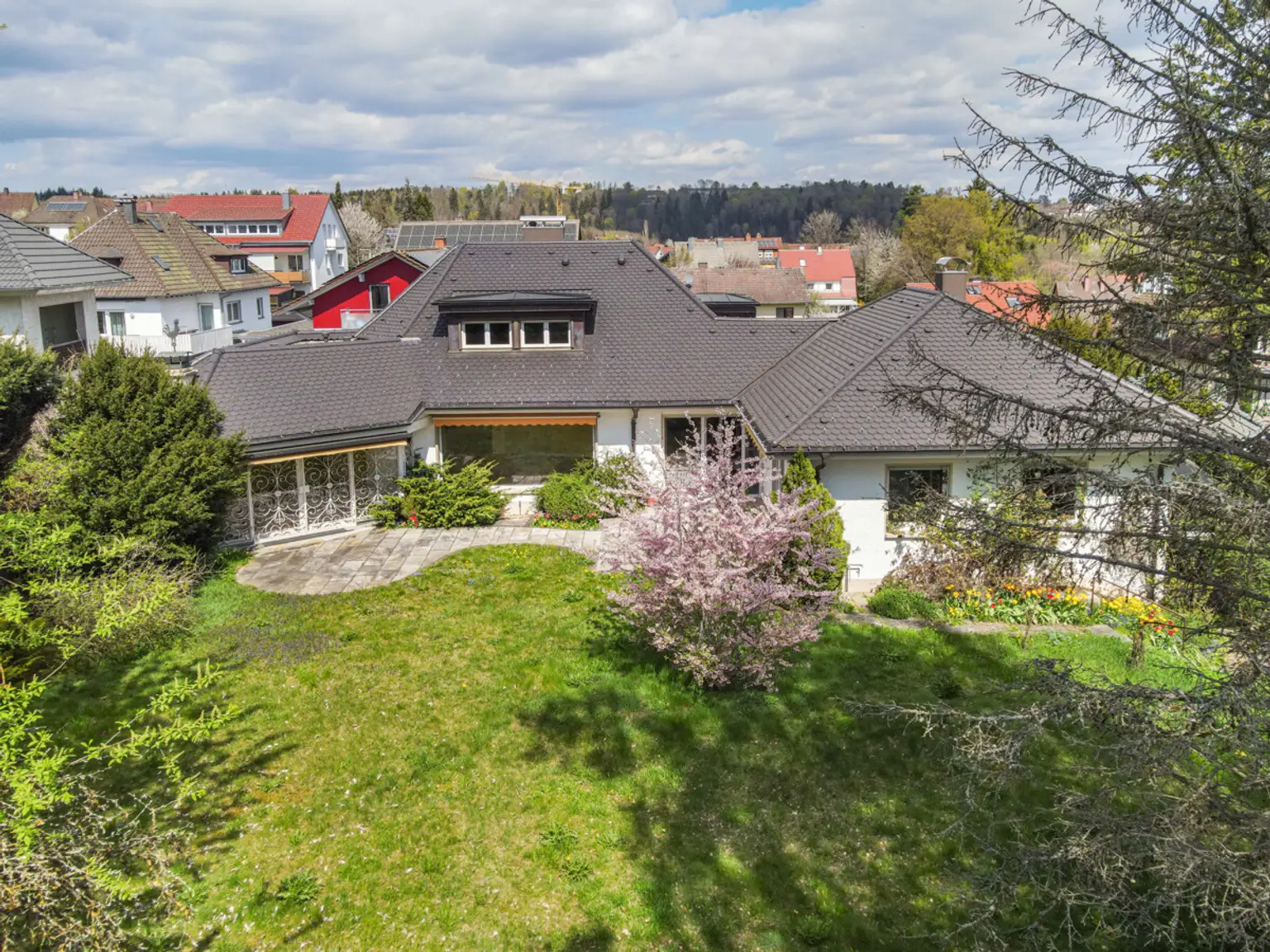 dji_fly_20260418_190406_7_1776510262124_photo