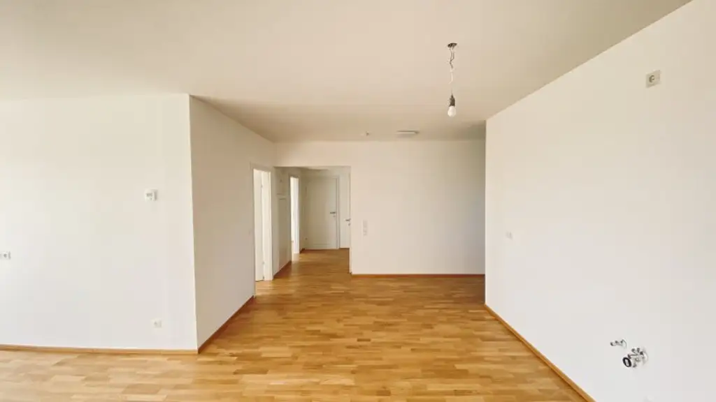 Neubau Erstbezug Wunderschöne Drei Zimmer Wohnung mit Balkon und herausragender Aussicht