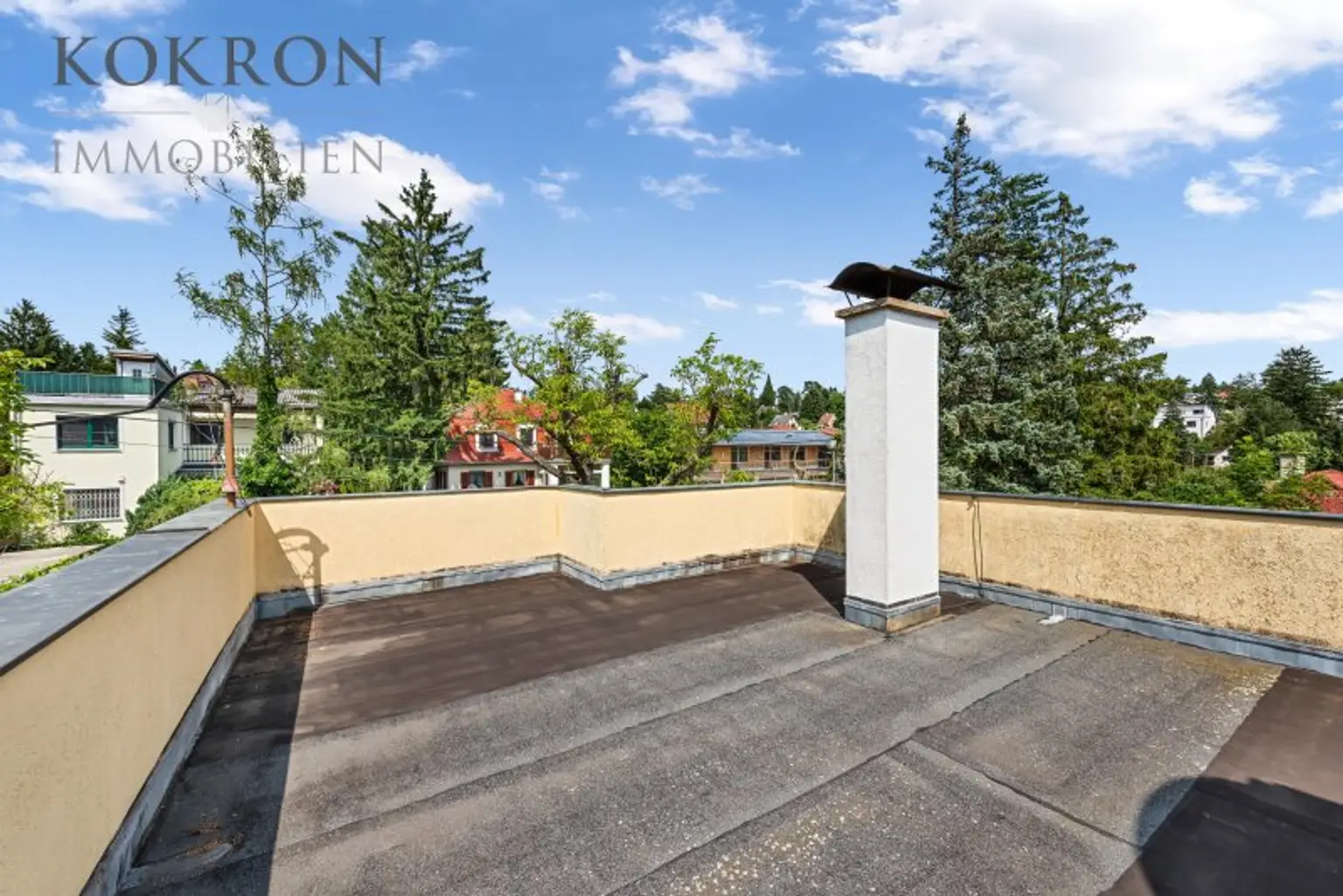 Terrasse in oberer Etage