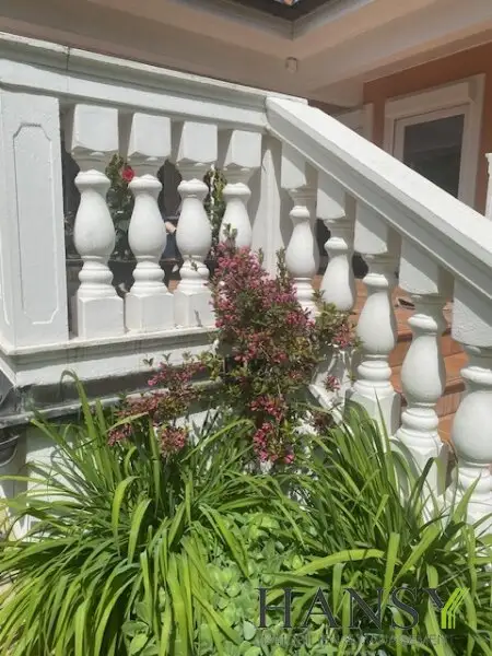 Neuwertiges Traum-Einfamilienhaus in Pfaffstätten: Stil, Pool und Gartenparadies!