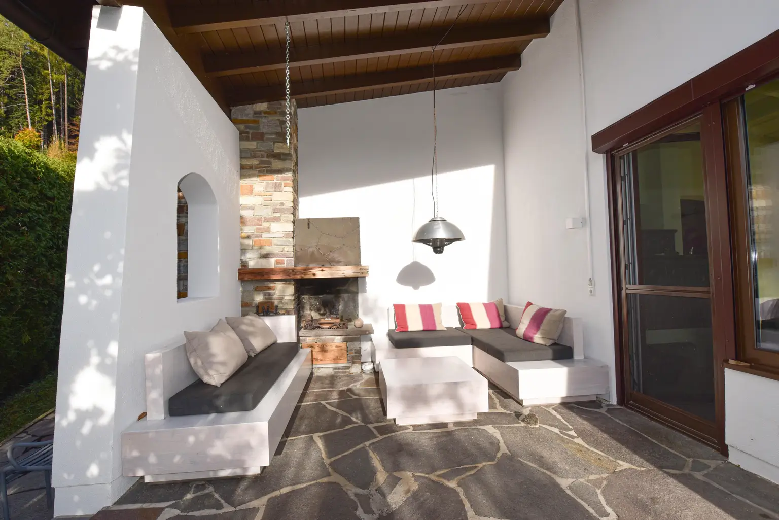 Lage, Lage, Lage! Perfekt gelegener Bungalow mit traumhaftem Ausblick!