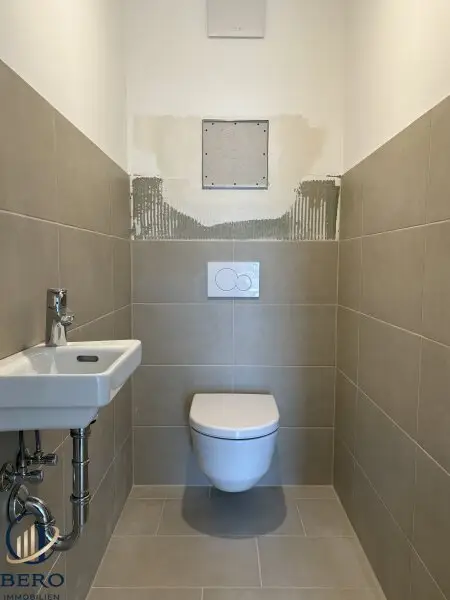 WC (wird noch verfliest)