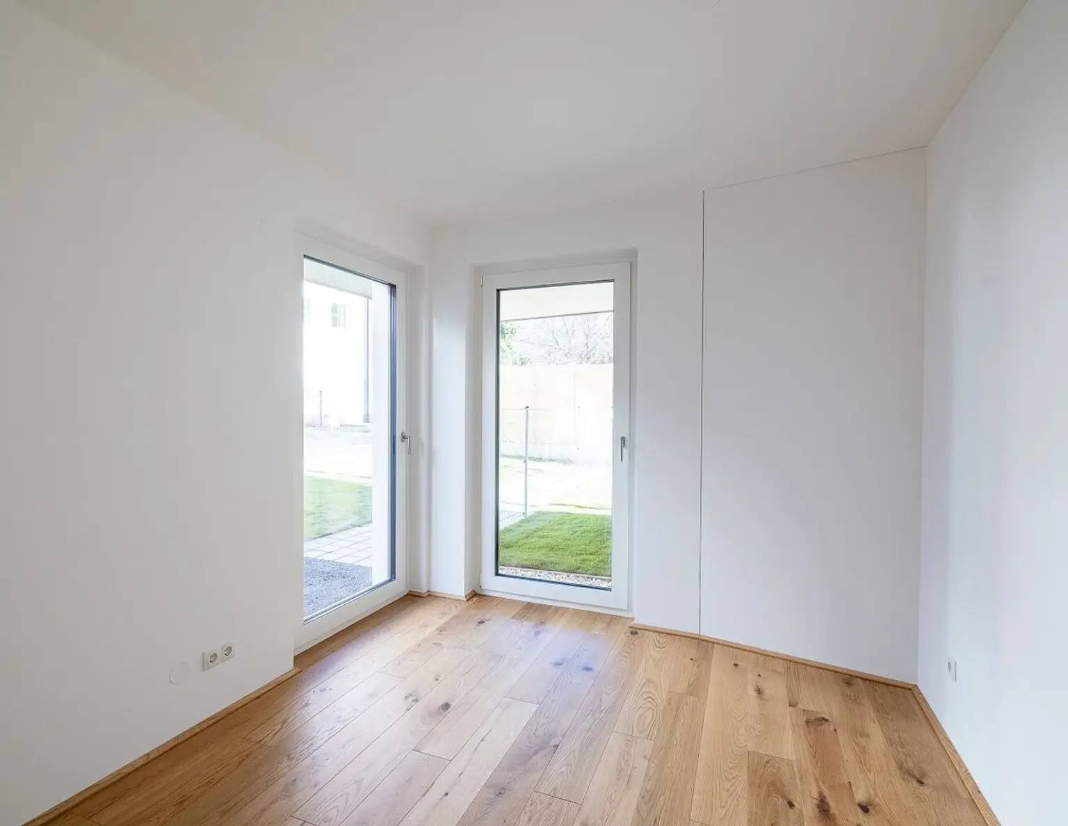 Stadtnahes Wohnglück: Investieren Sie in zeitgemäße Neubauten am Stadtrand