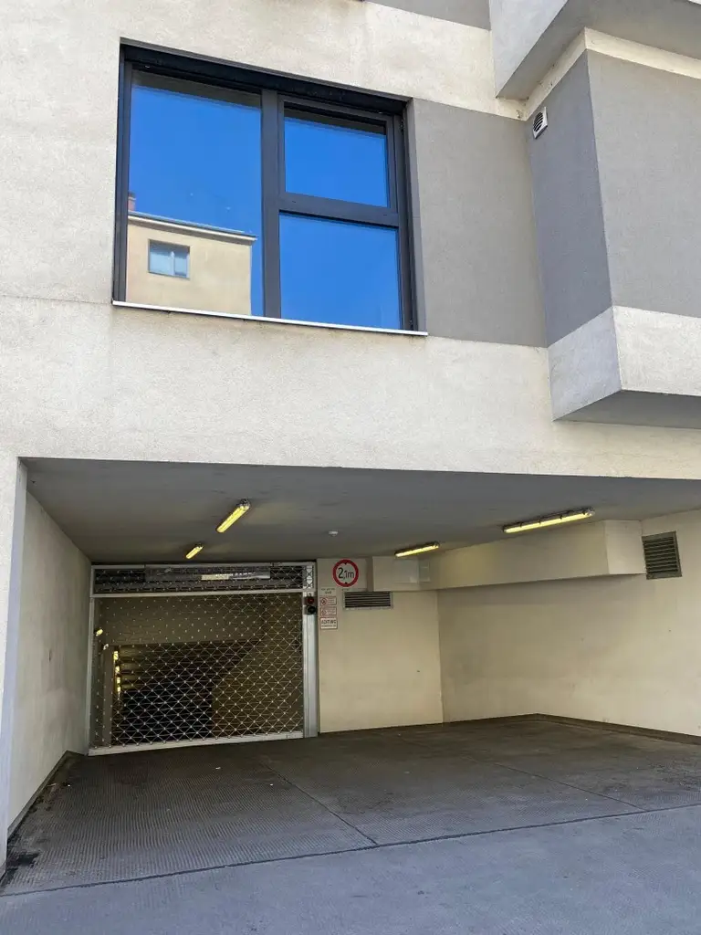"Garagenstellplatz in Top-Lage beim Rochusmarkt- Aspangstraße 27 "