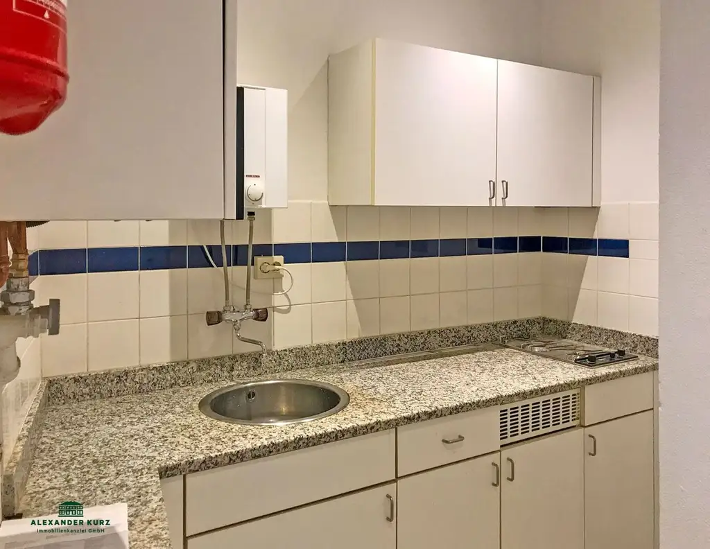 Kleine gewerbliche Einheit im Herzen der Linken Salzburger Altstadt