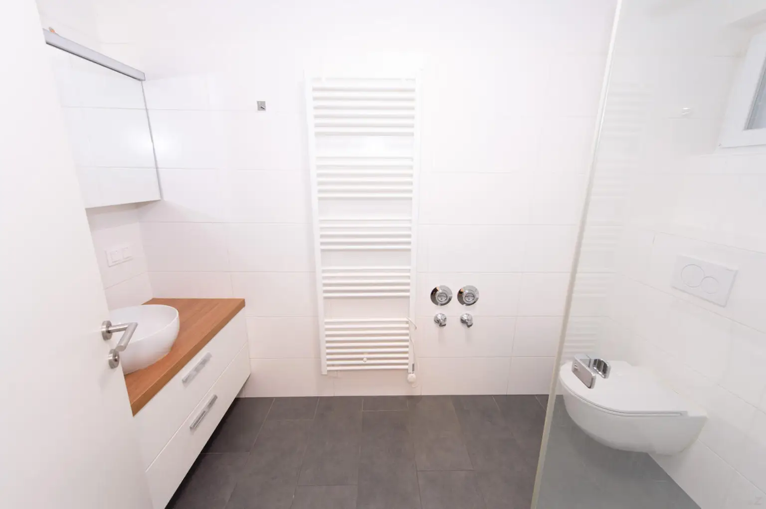 Fontanestraße 8 -05