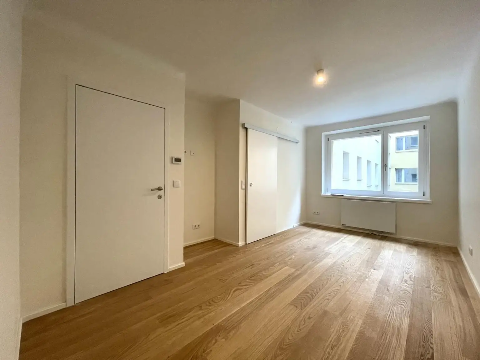 Absolute Traumlage beim ROCHUSMARKT! Top-sanierte Neubauwohnung!