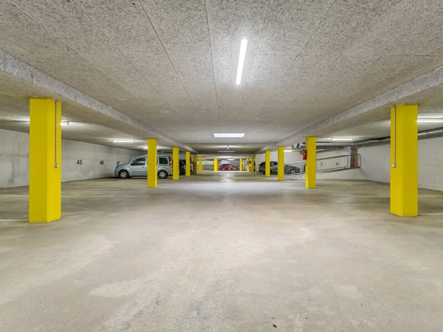 Schöne und teilmöblierte 2 Zimmer Wohnung 65m² mit Westloggia und Tiefgarage in Viktring - Rekabachweg