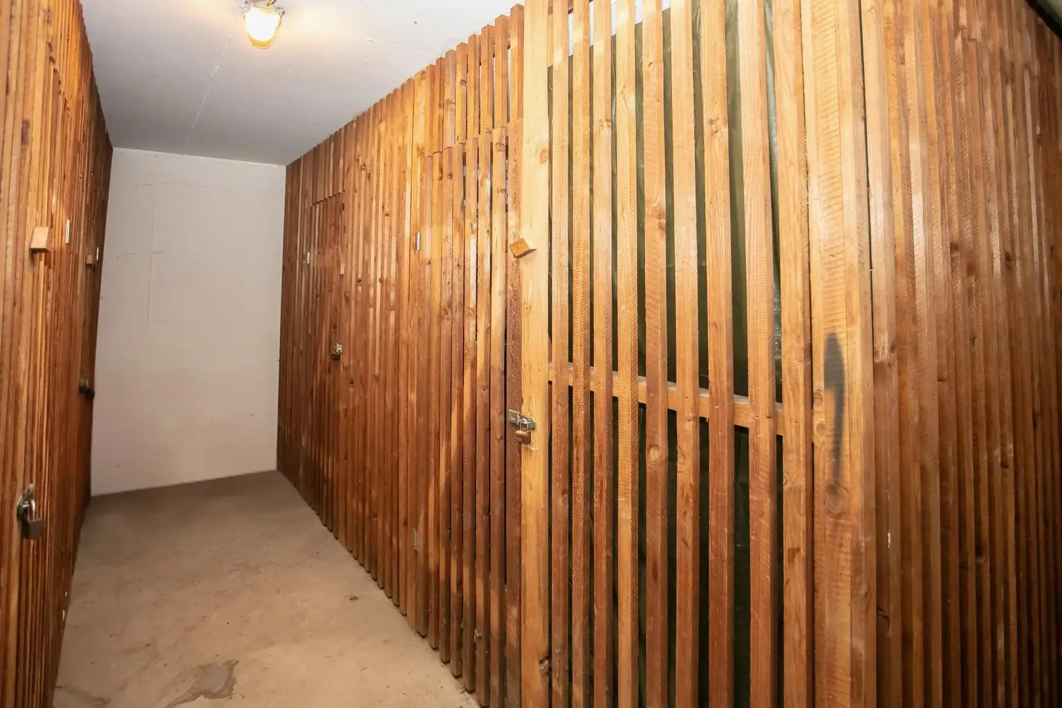 Neu adaptierte DG-Wohnung mit Terrasse und Tiefgarage