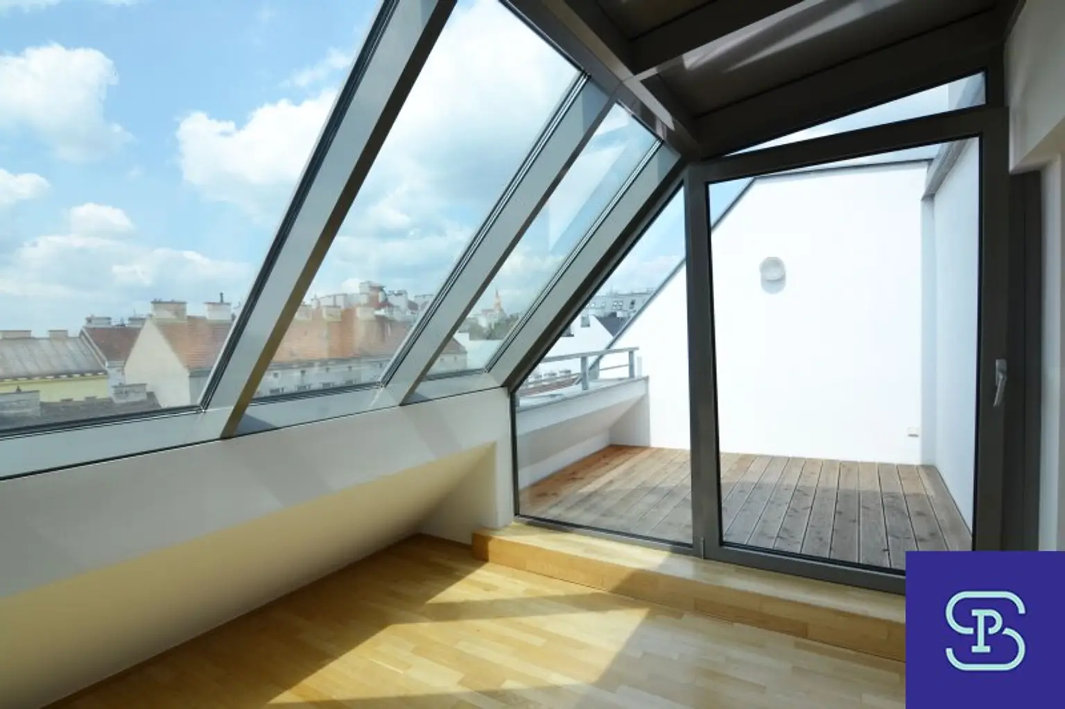 Sanierte 104m² Maisonette-Dachwohnung mit Terrasse und Klima - 1150 Wien