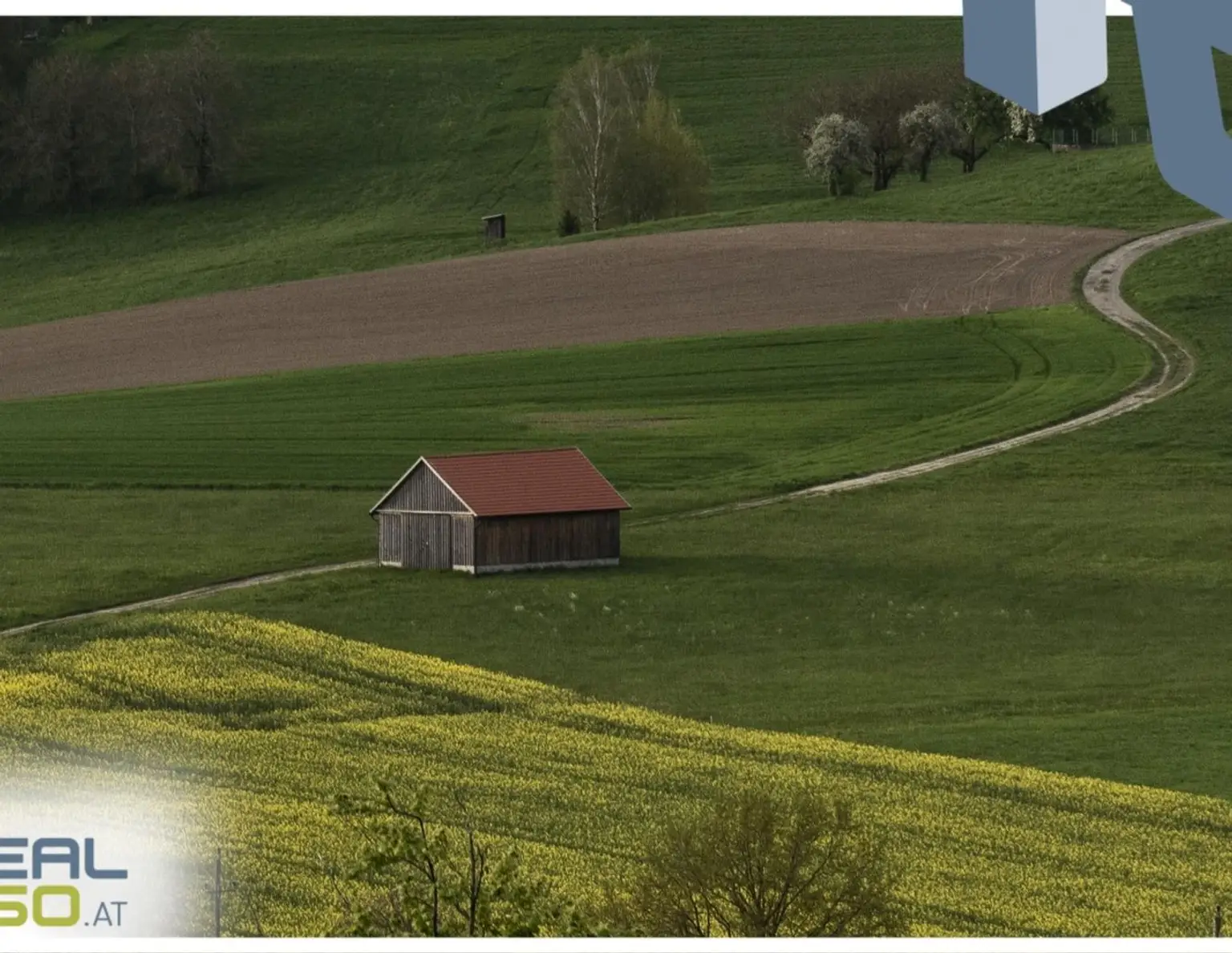 Idyllisches Hanggrundstück mit grandioser Aussicht, 13min von Linz entfernt!