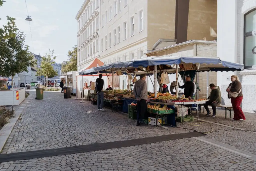 Schöne klimatisierte 3 Zimmer Maisonettewohnung im Dachgeschoß