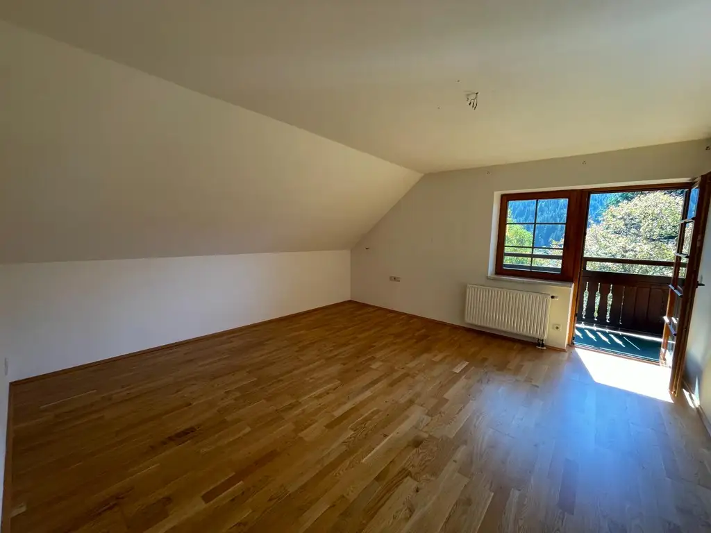 Exklusives Landhaus mit 3 Wohneinheiten, in wunderschöner Lage, Arriach