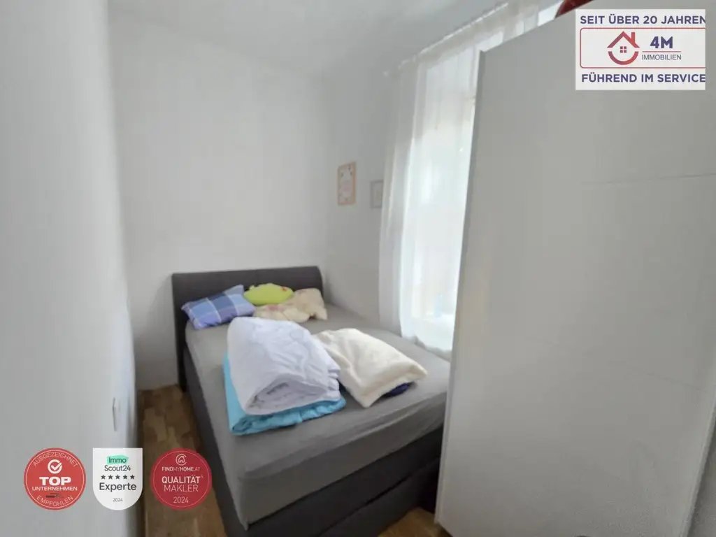 Topsanierte Altbauwohnung in Ruhelage aber Zentral