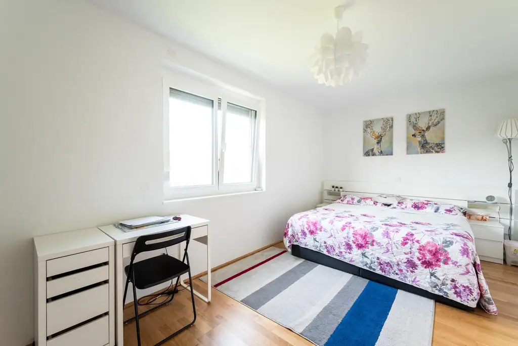 "Tolle Lage, Tolles Haus - LOBAU inkl. Autoabstellplatz"