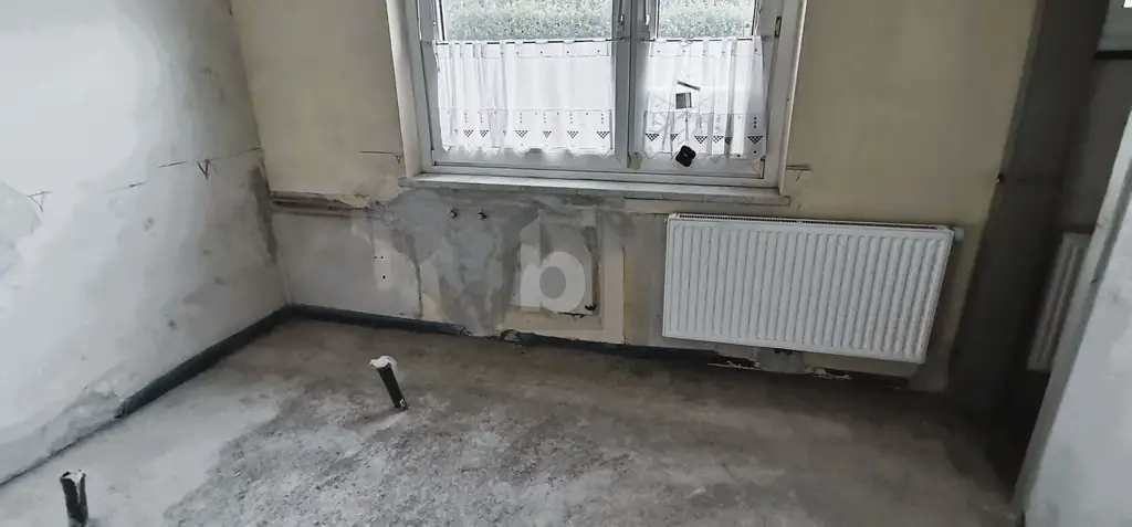 ZWEI WOHNEINHEITEN - RUHELAGE - GROSSZÜGIGER GARTEN