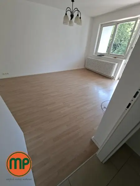 Helle 3 Zimmerwohnung mit Loggia im Herzen von Döbling