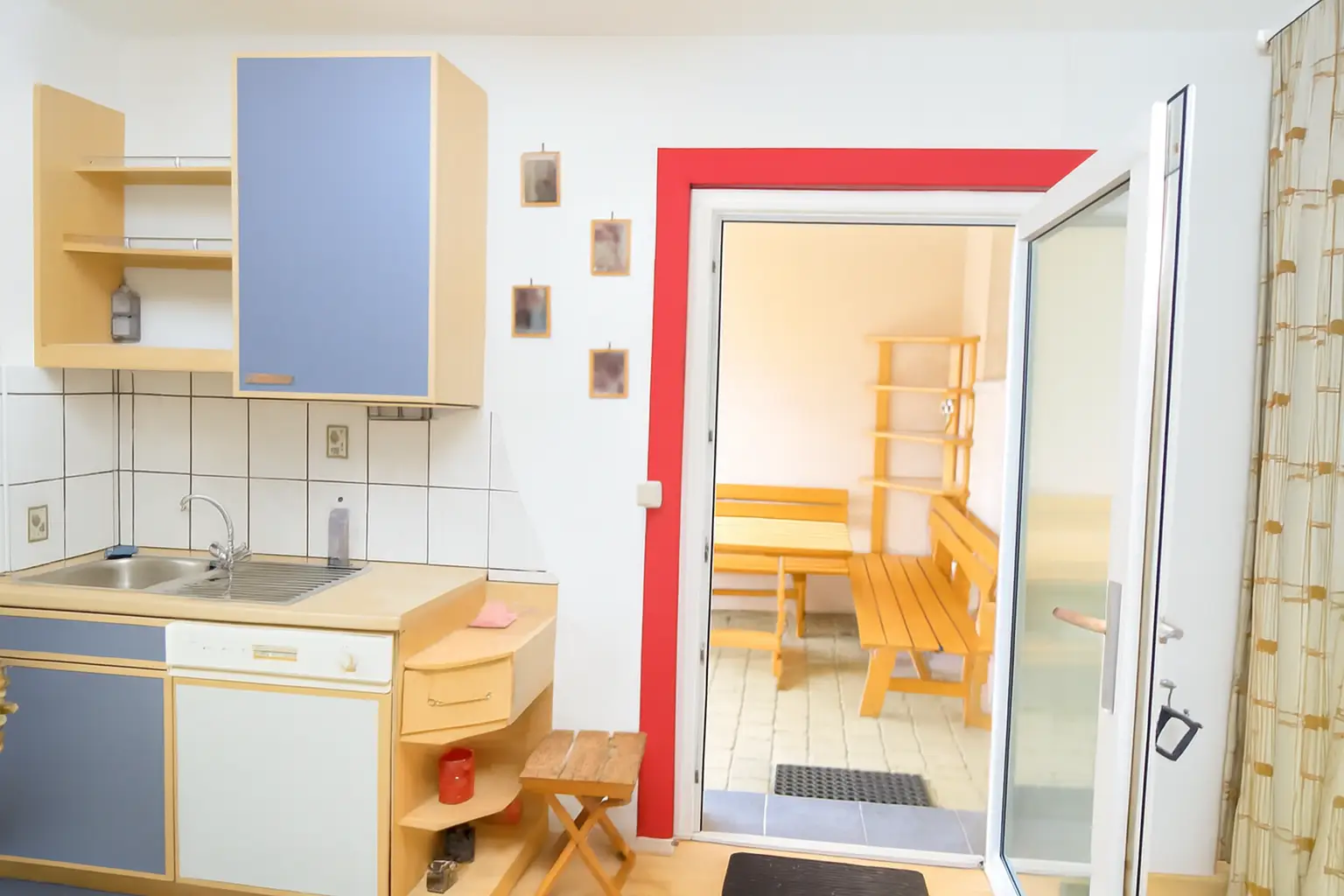 Partyraum Ausgang auf Loggia