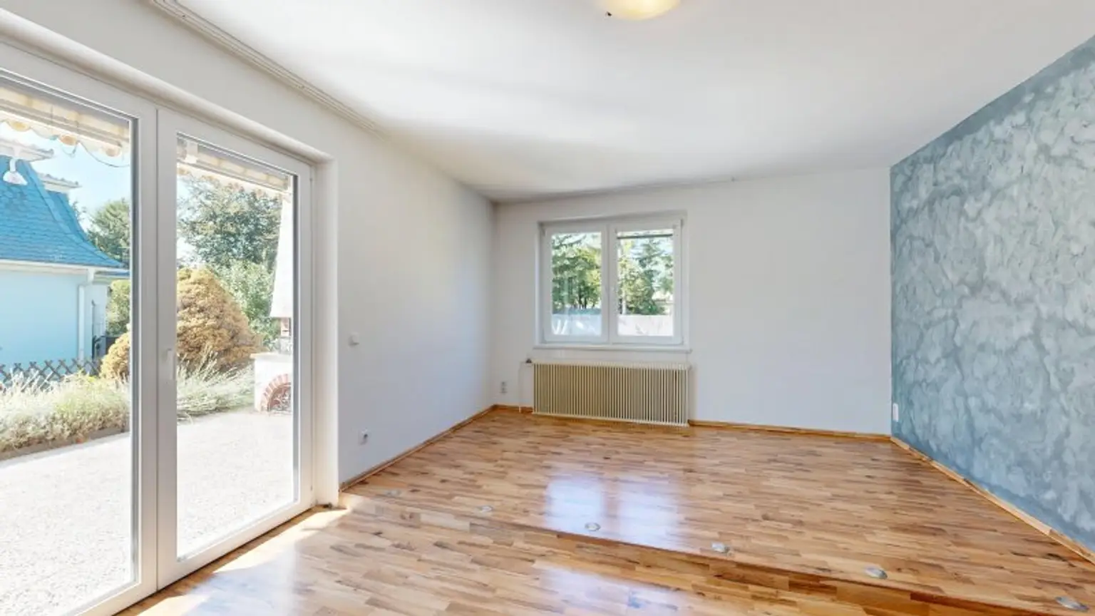 Hinreißender Bungalow mit großem Garten und Entwicklungspotential | 3 Zimmer | Terrasse