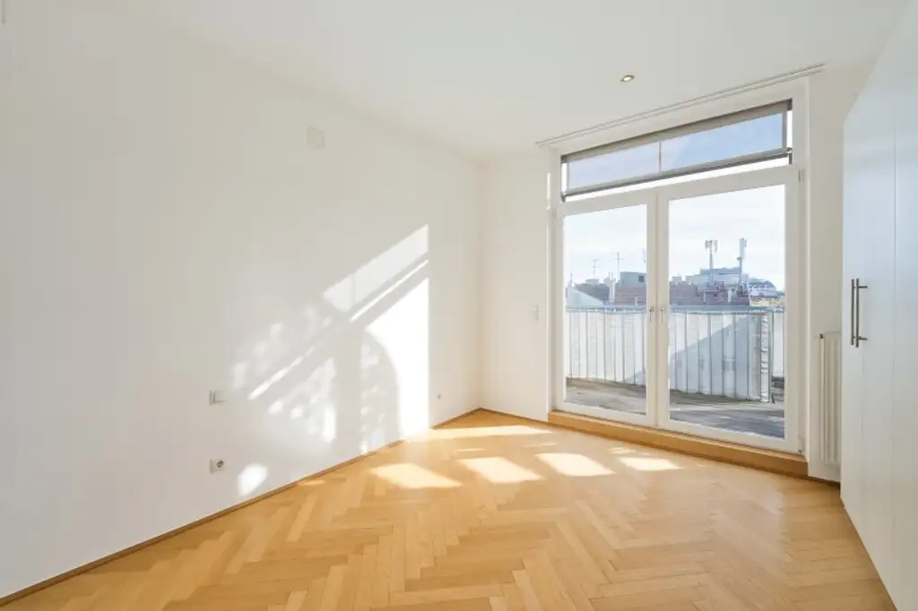 Panoramablick: Maisonette mit zwei Terrassen & 35m² Studio in der Josefstadt!