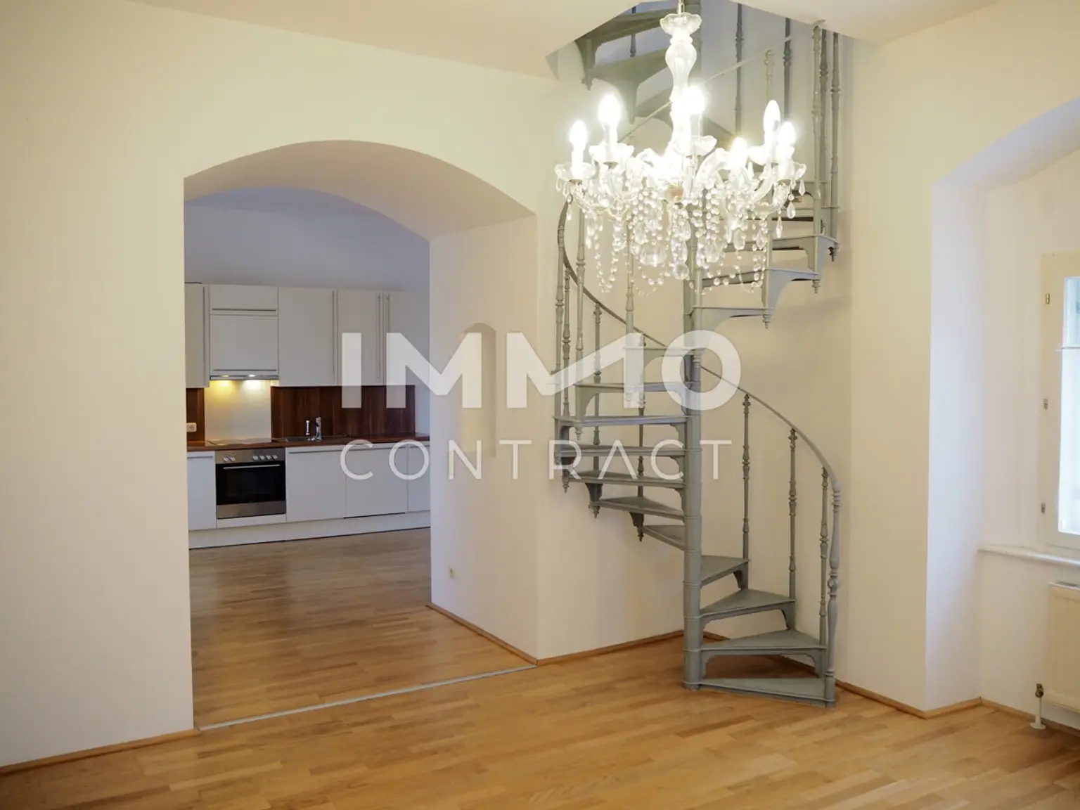 Schlossherr:in gesucht - elegante Schlosswohnung mit Turmzimmer zu verkaufen!