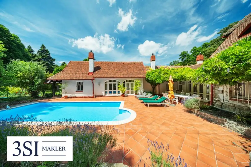 Exklusive Liegenschaft mit zwei Villen und großem Privatpark in Mödling