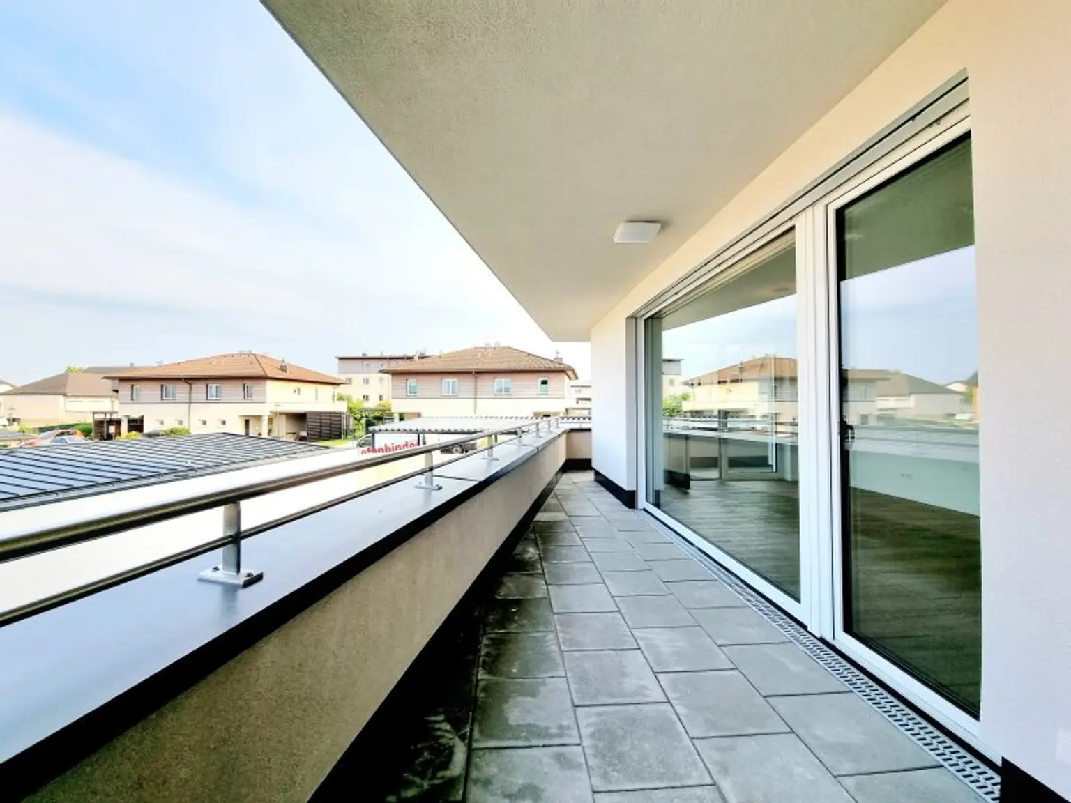 Exklusive 3-Zimmer Wohnung | 68 m² + 22 m² Balkon | Carport inkludiert | € 899 Gesamtmiete